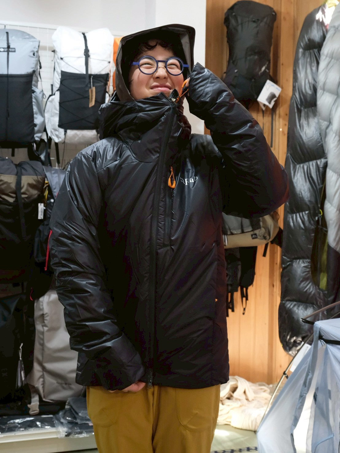 Generator Alpine Jacket（最もあたたかいインシュレーション）【Rab