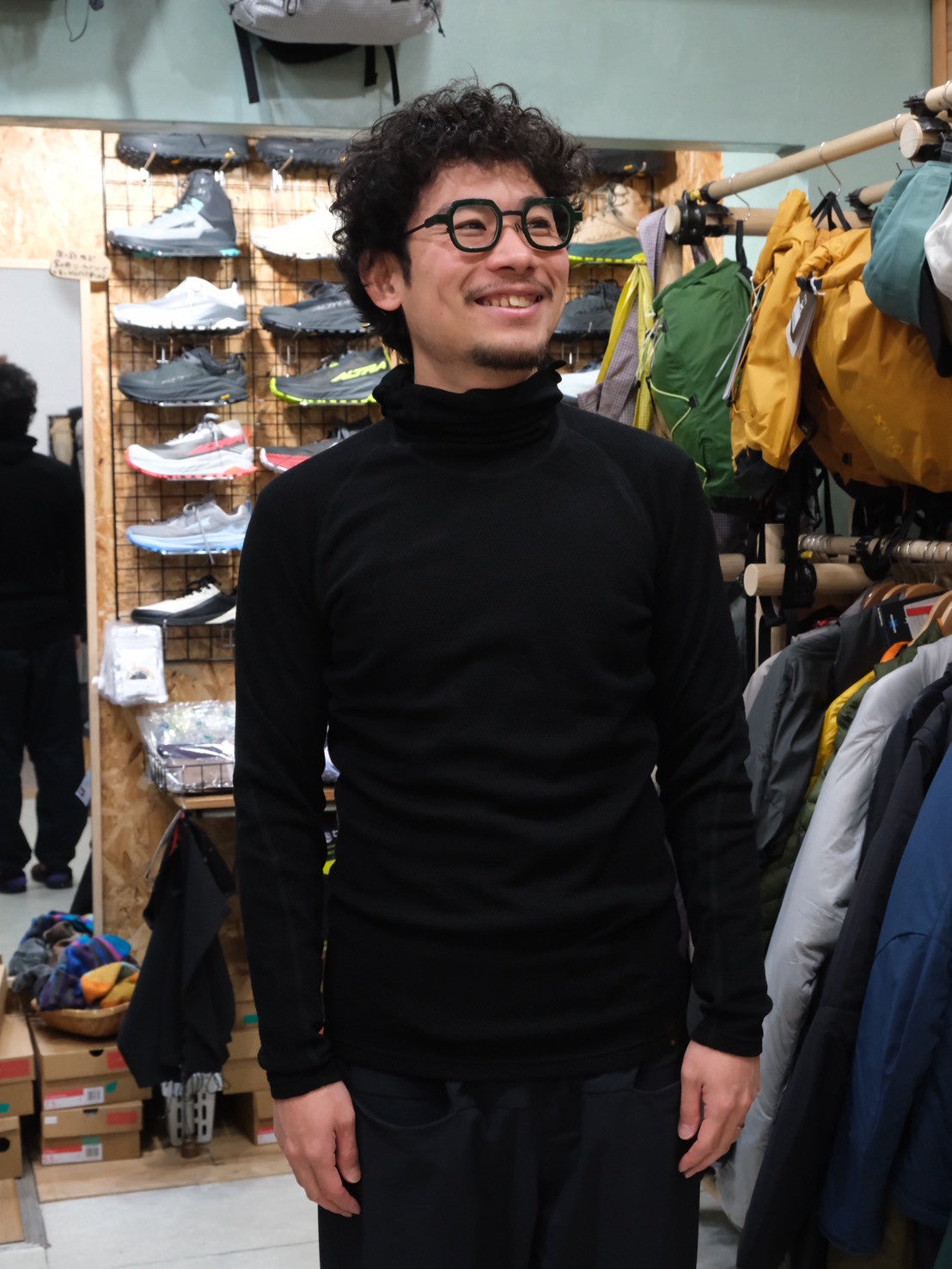 MOB Wool Hoody（厳冬期の汗冷えを防ぐウール混のベースレイヤー）【Teton Bros.】