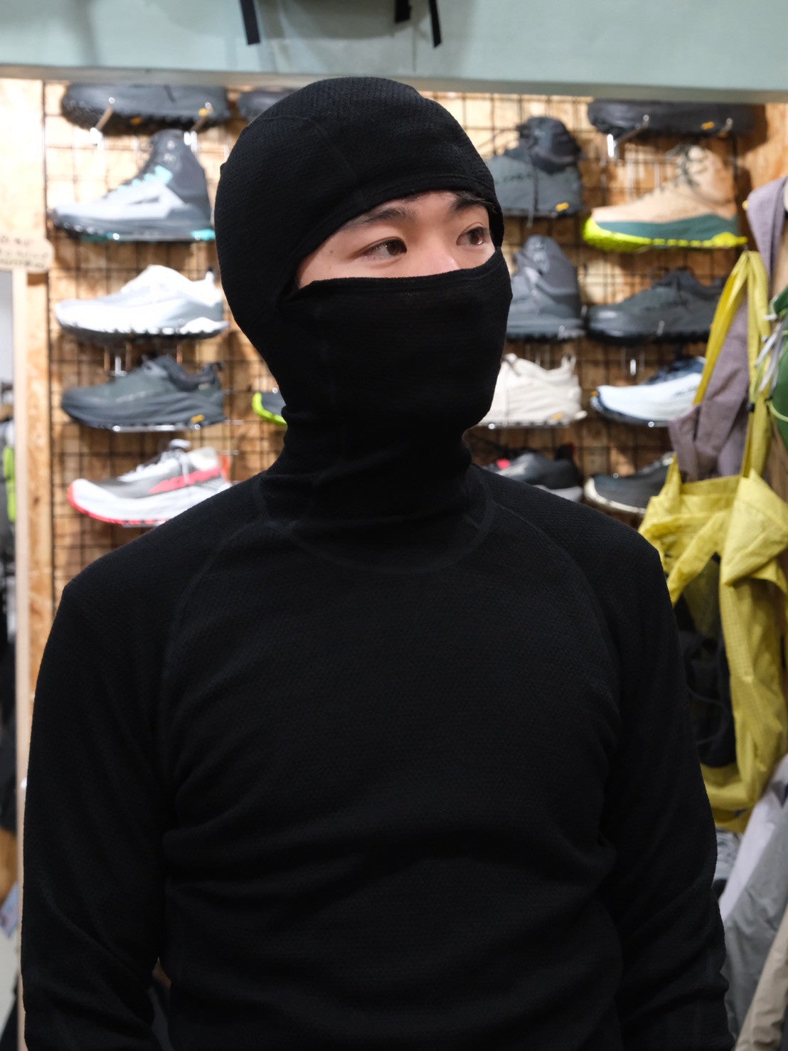 MOB Wool Hoody（厳冬期の汗冷えを防ぐウール混のベースレイヤー）【Teton Bros.】