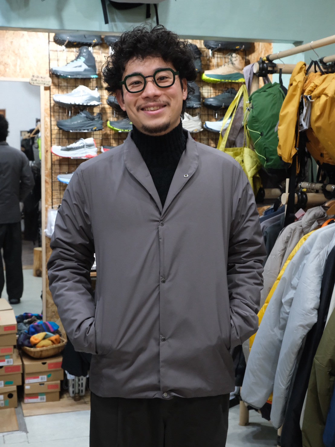 Ms Enfold Jacket（軽量・化繊綿のジャケット）【HOUDINI】