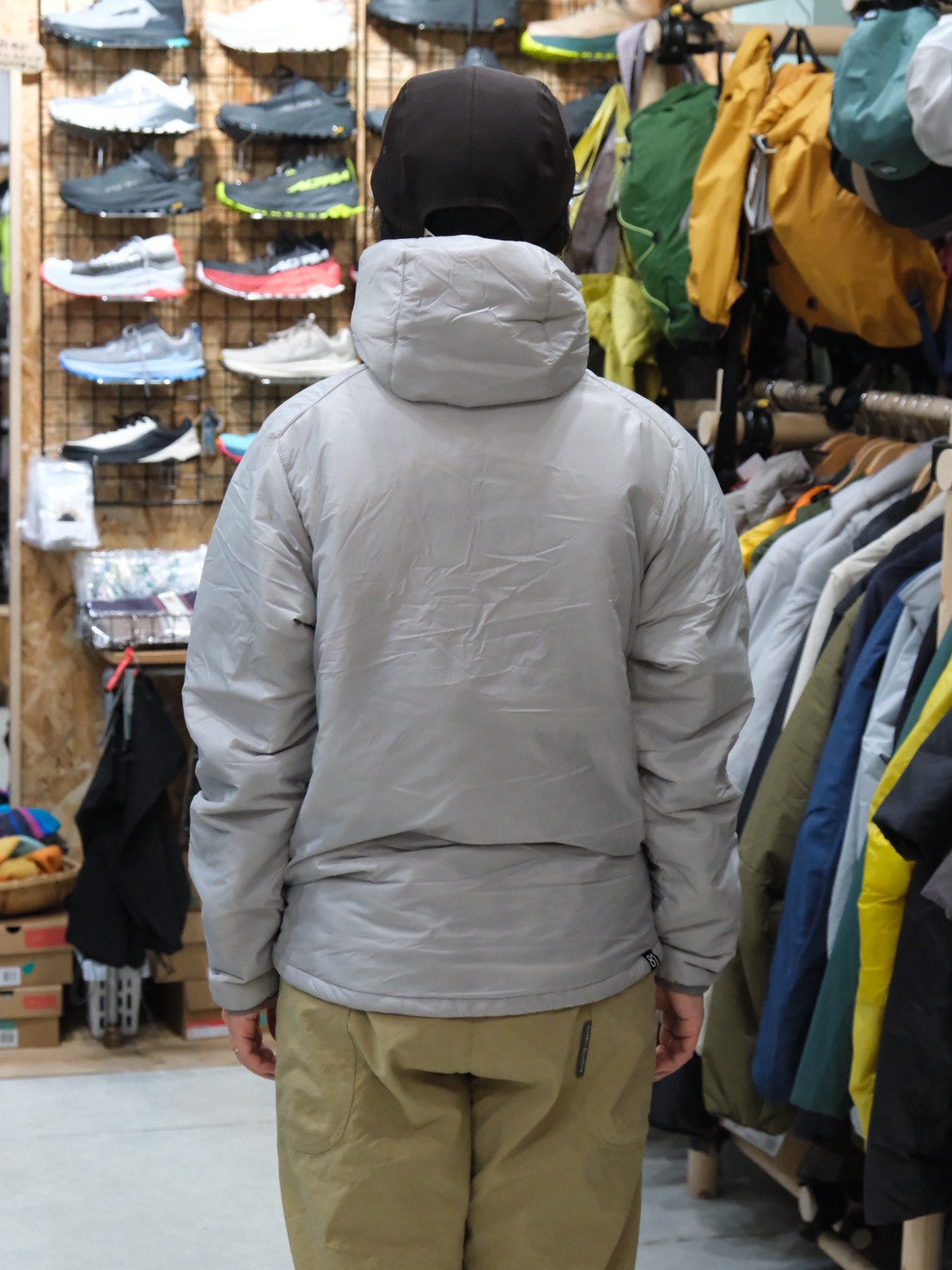 Heatwave Titanium Hoody（軽量／内側チタンであたたかい化繊