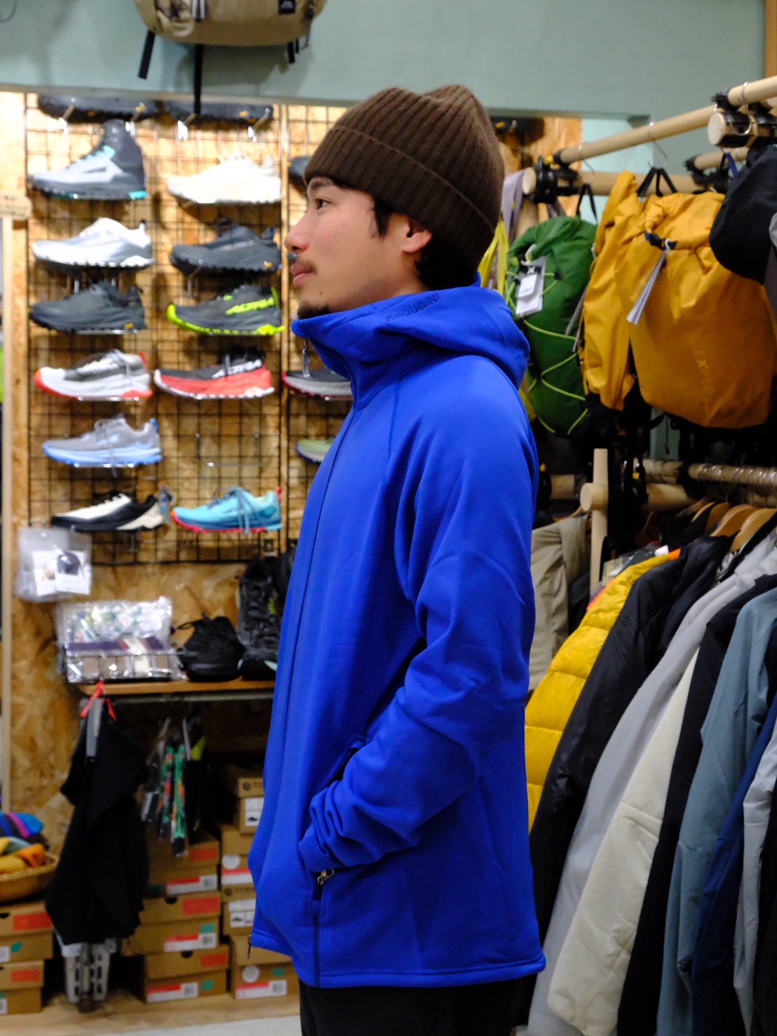 ERIKAさん専用　ハウディ howdy ダイバートップス　今季 ERIKAさん専用 ハウディ howdy ダイバートップス 今季の通販 by shop