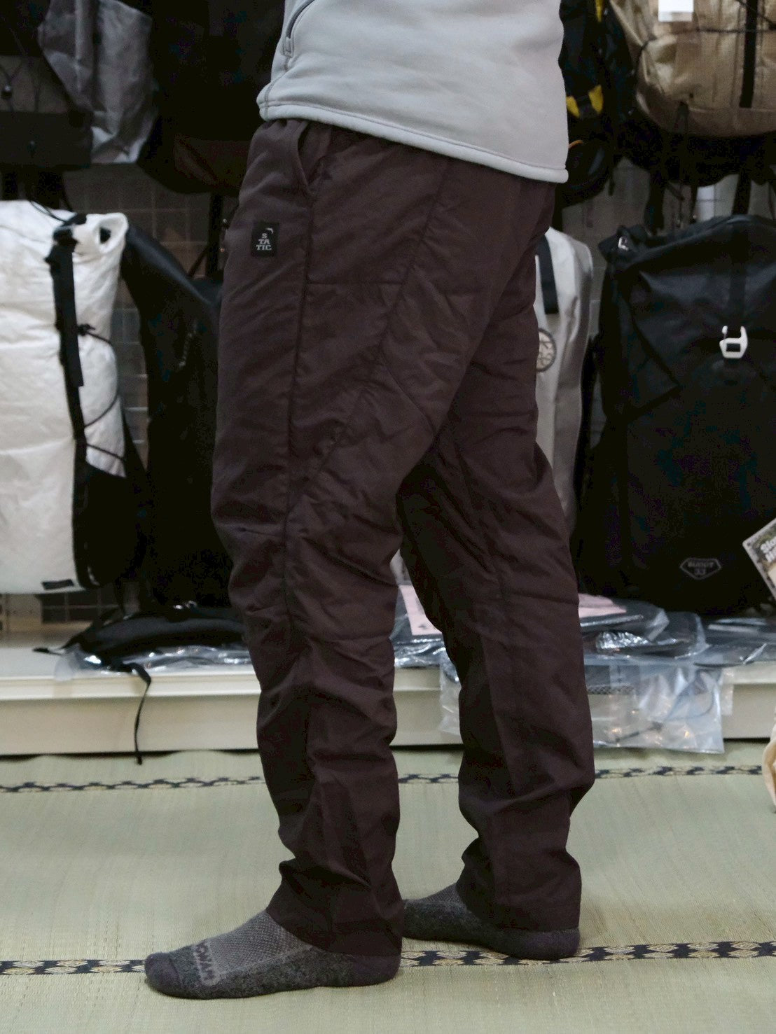 ORBIT WINTER PANTS（膝上の裏地がオクタで暖かい）【STATIC】