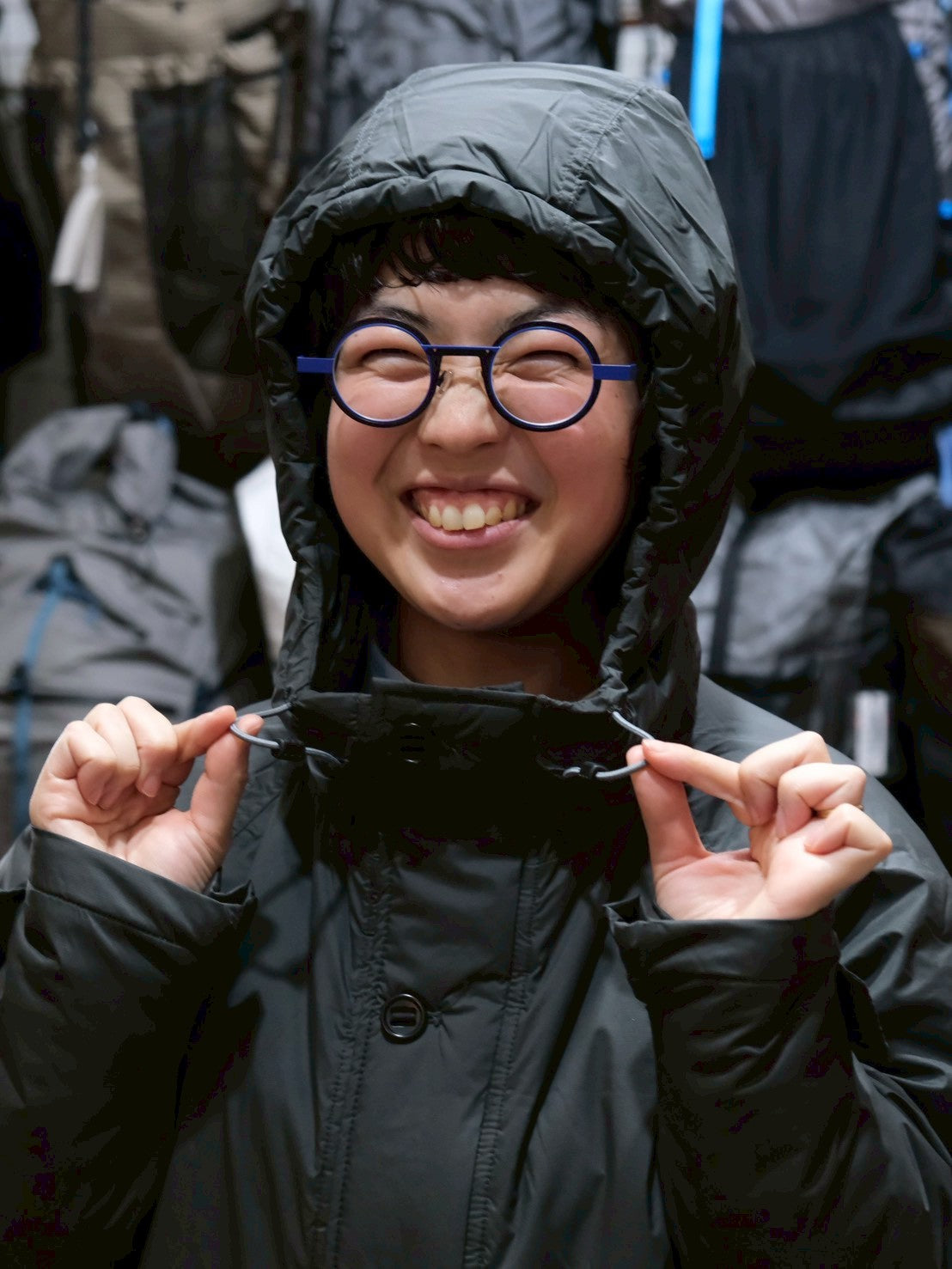 中綿入りのコート（ダウンのような軽さと暖かさ）【AXESQUIN ELEMENTS】