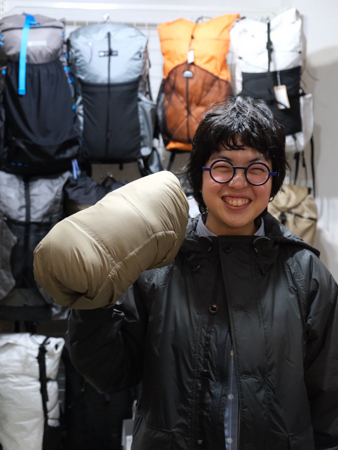 中綿入りのコート（ダウンのような軽さと暖かさ）【AXESQUIN ELEMENTS】