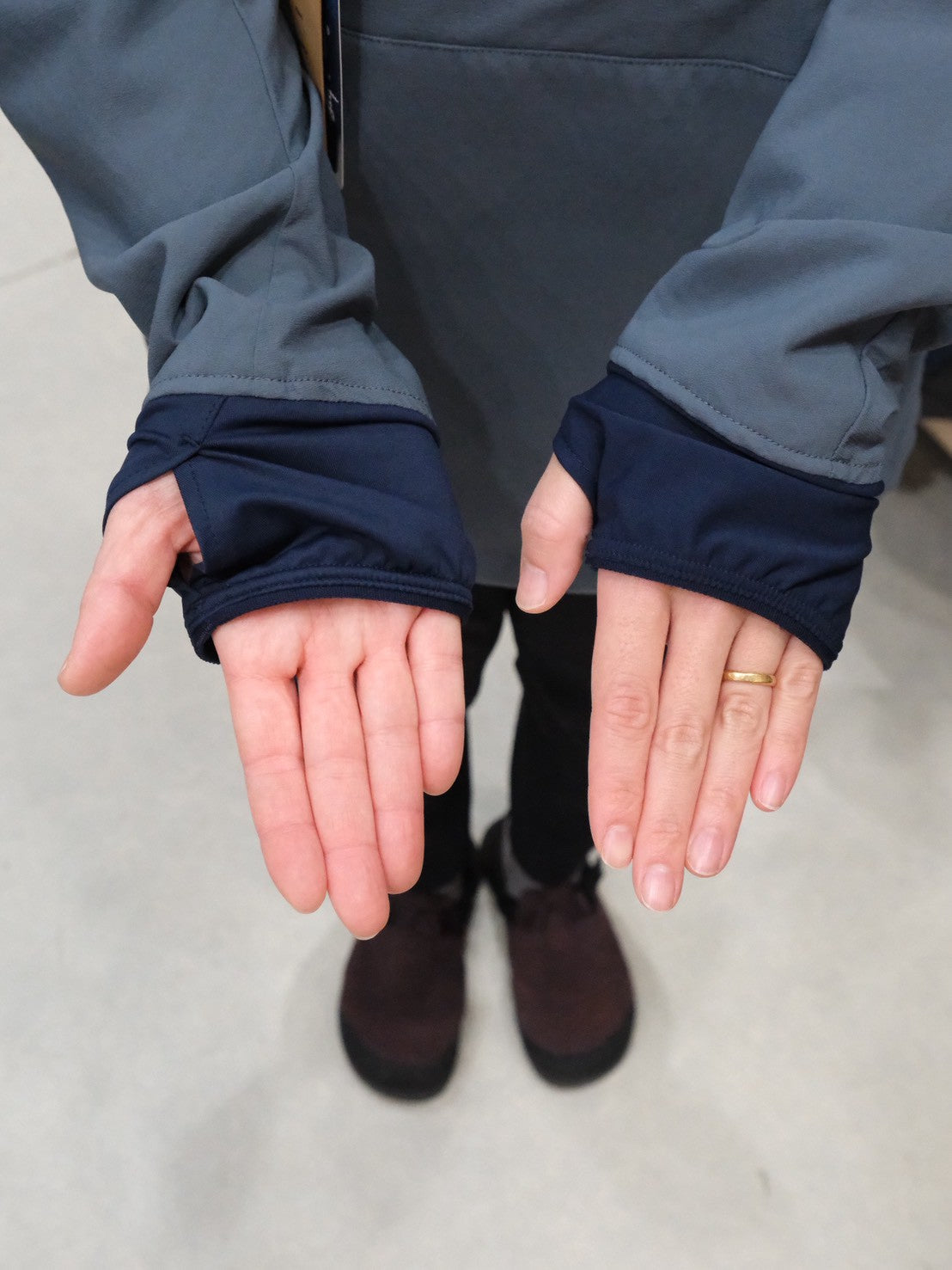 WS Breath Runner 2025（女性用／内側オクタの防風シェル）【Teton