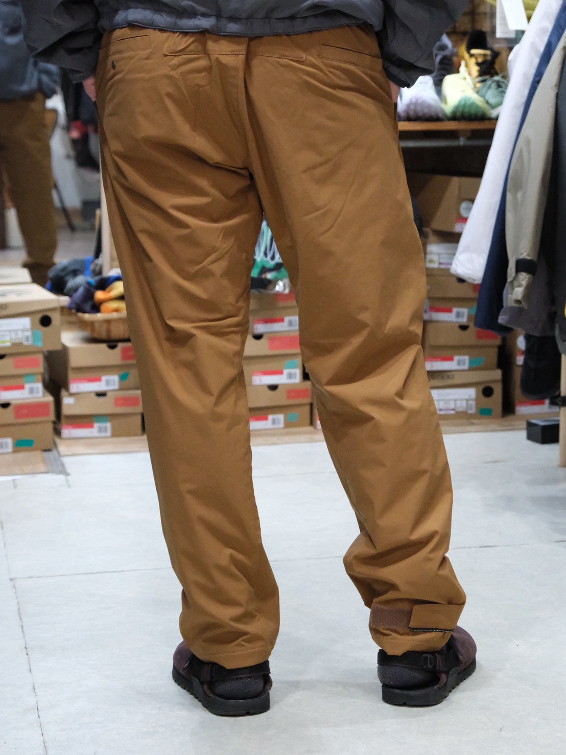 HIKE & BIKE JOGGER PANTS（裏地オクタの軽量あったかパンツ）【PAPERSKY】