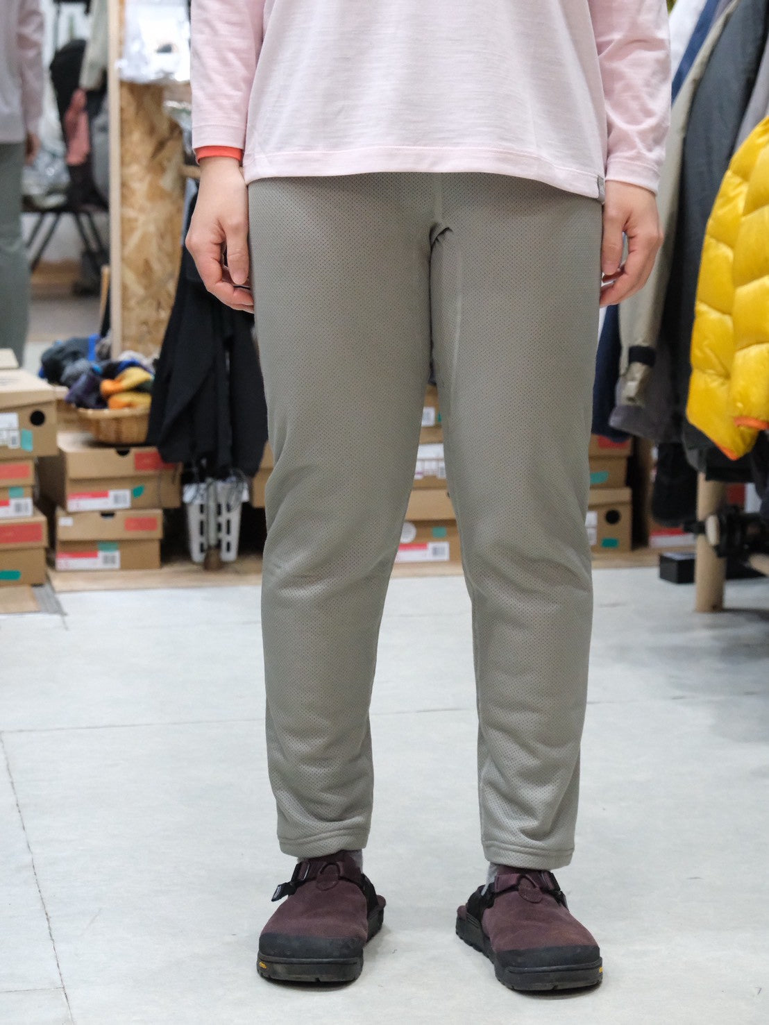 AXESQUIN 凌 – SANKAKU STAND