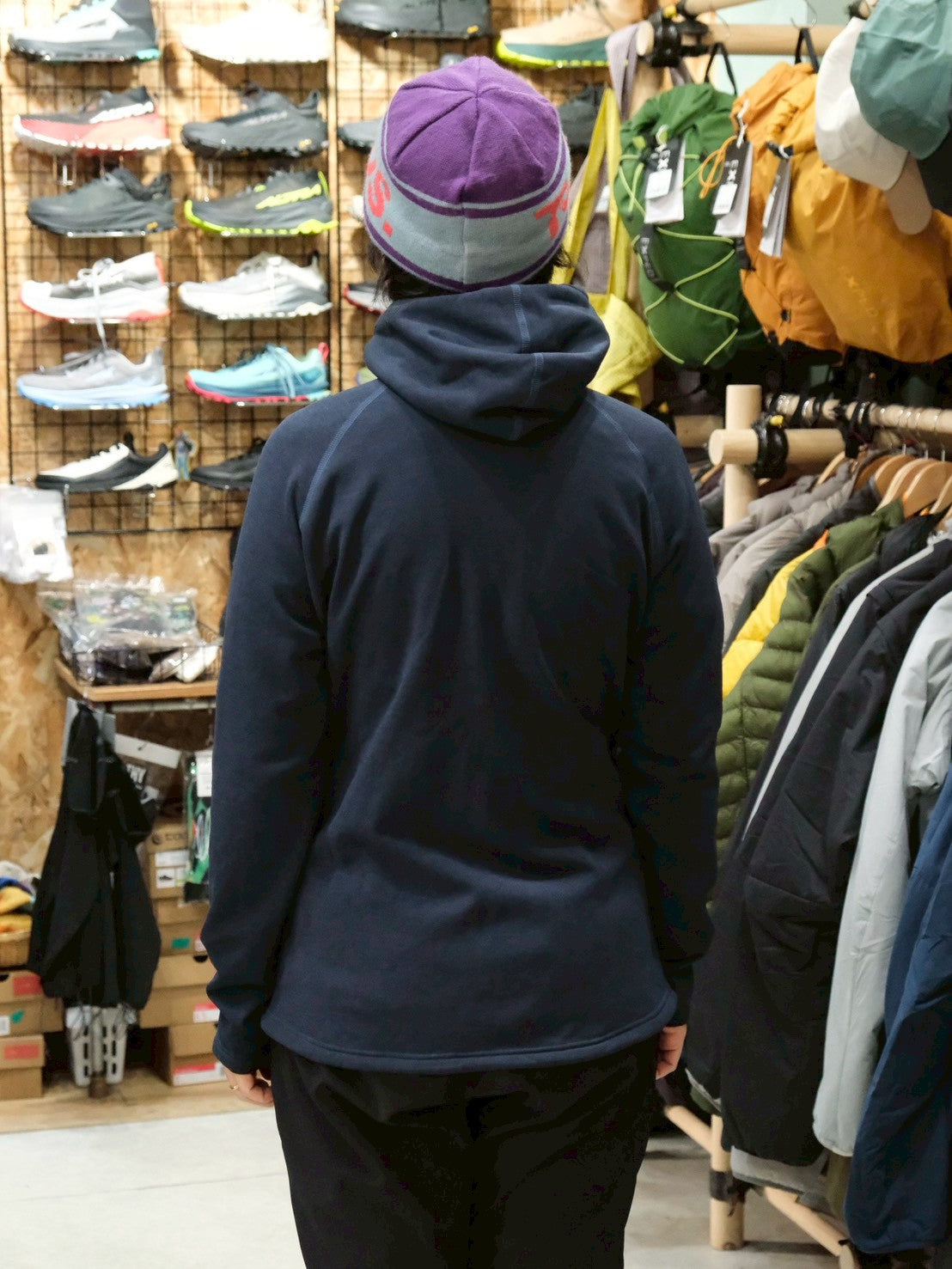 Ws Outright Houdi（毛布にくるまれているような着心地の中厚地フリース）【HOUDINI】