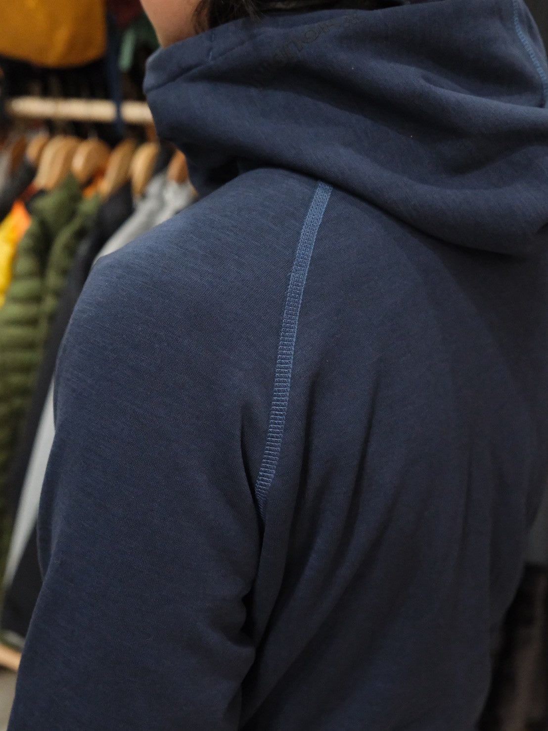 Ws Outright Houdi（毛布にくるまれているような着心地の中厚地フリース）【HOUDINI】