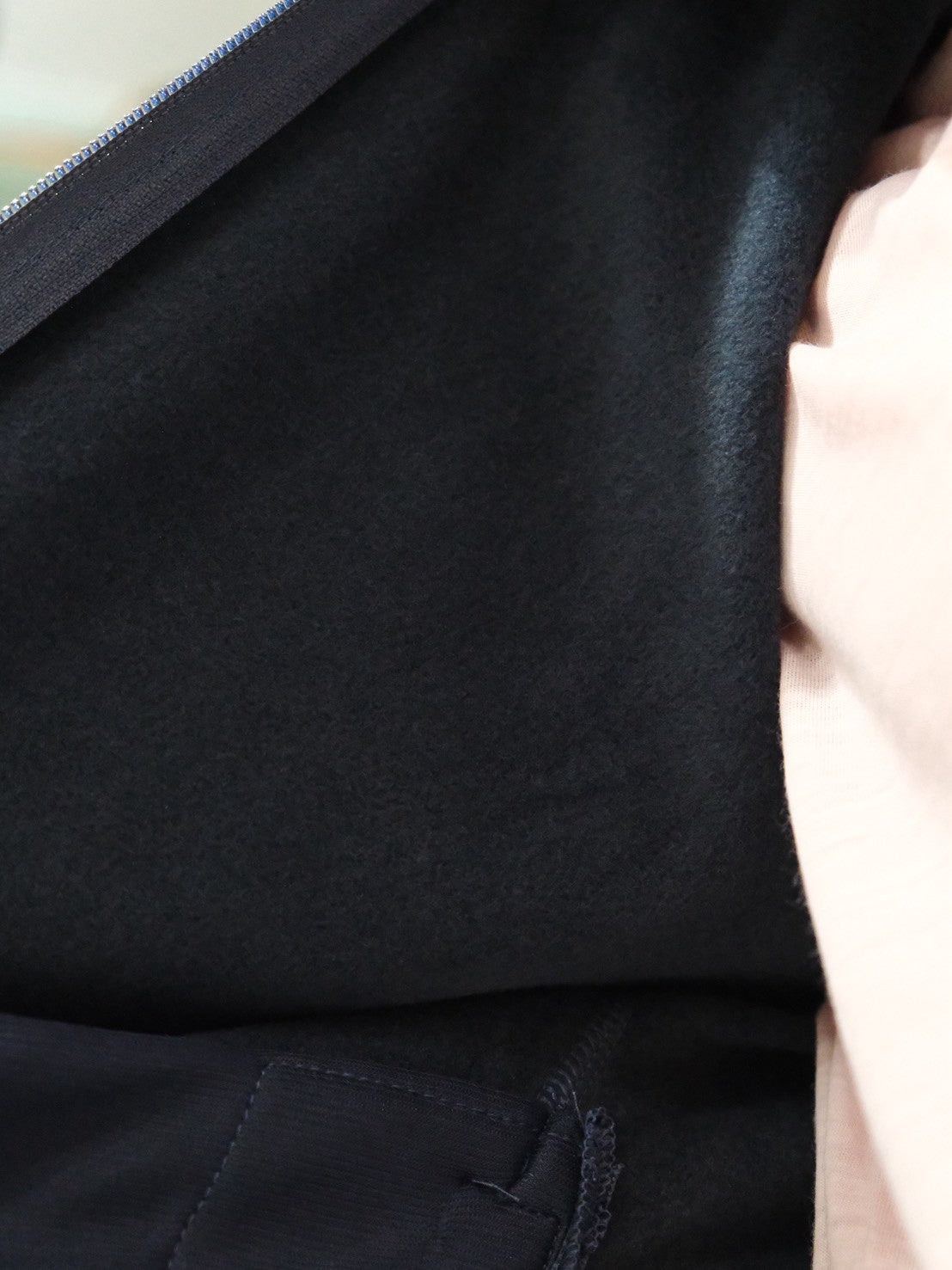 Ms Outright houdi（毛布にくるまれているような着心地の中厚地フリース）【HOUDINI】