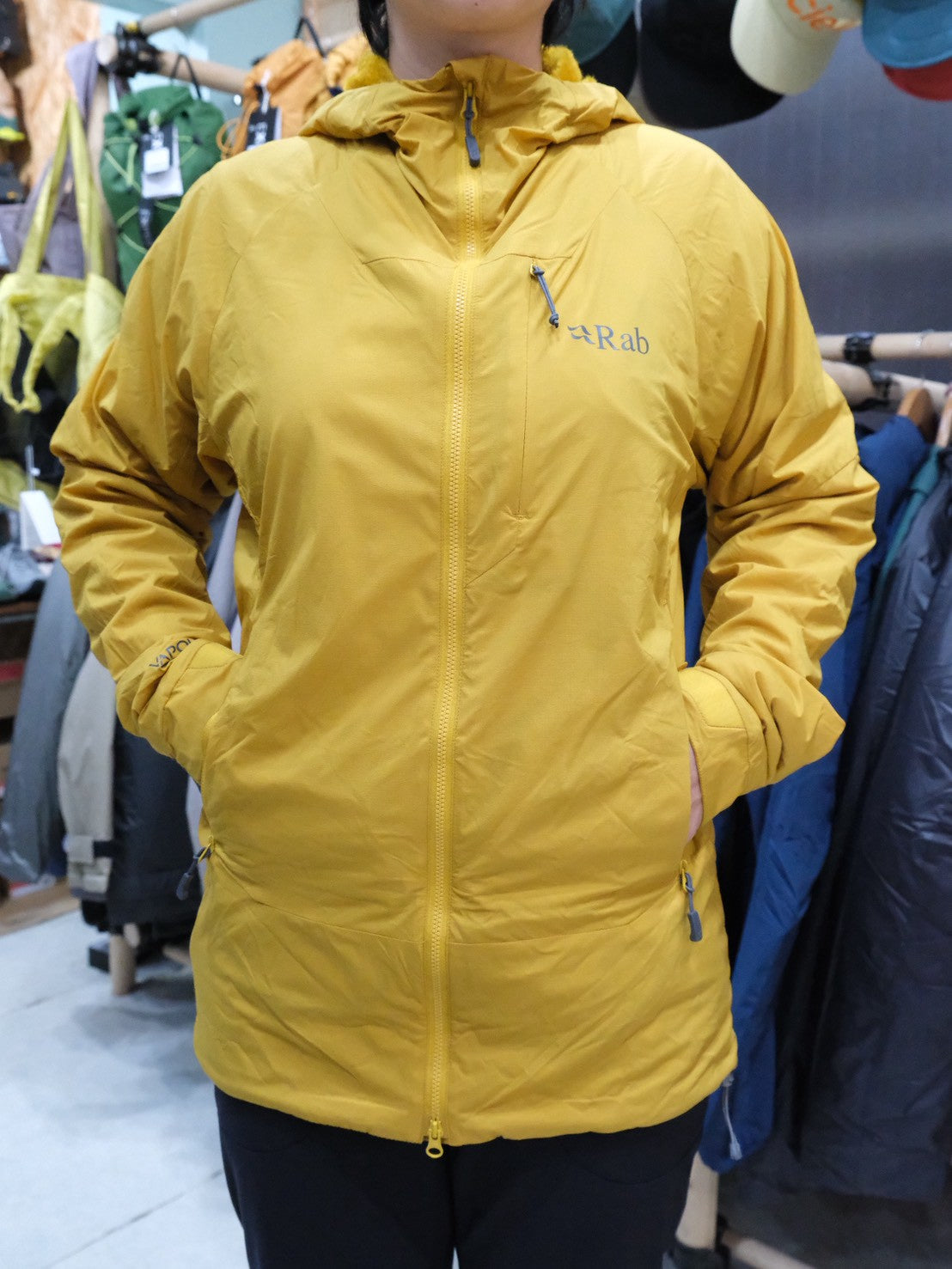 VR Summit Jacket（オクタ/前開き）【Rab】