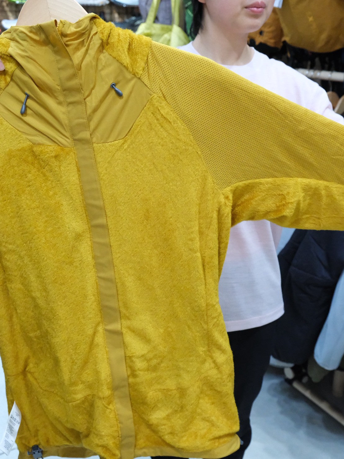 VR Summit Jacket（オクタ/前開き）【Rab】