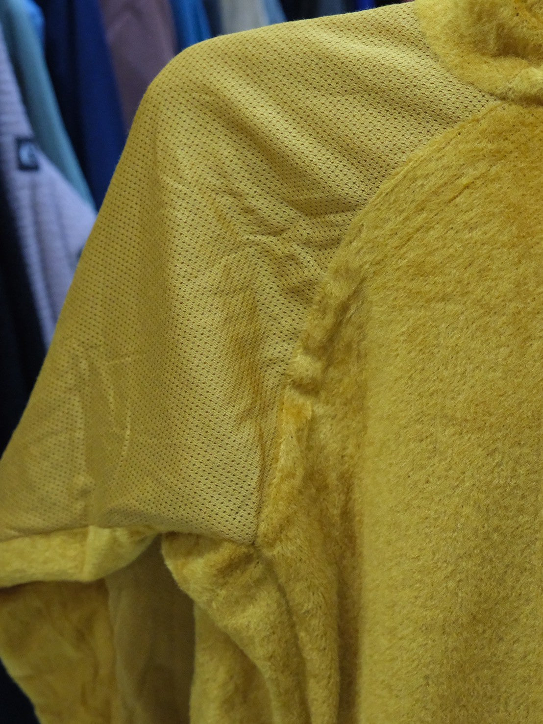 VR Summit Jacket（オクタ/前開き）【Rab】