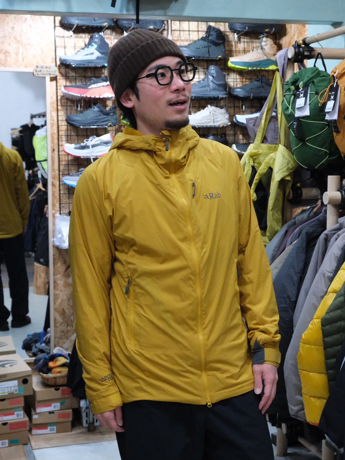 VR Summit Jacket（オクタ/前開き）【Rab】