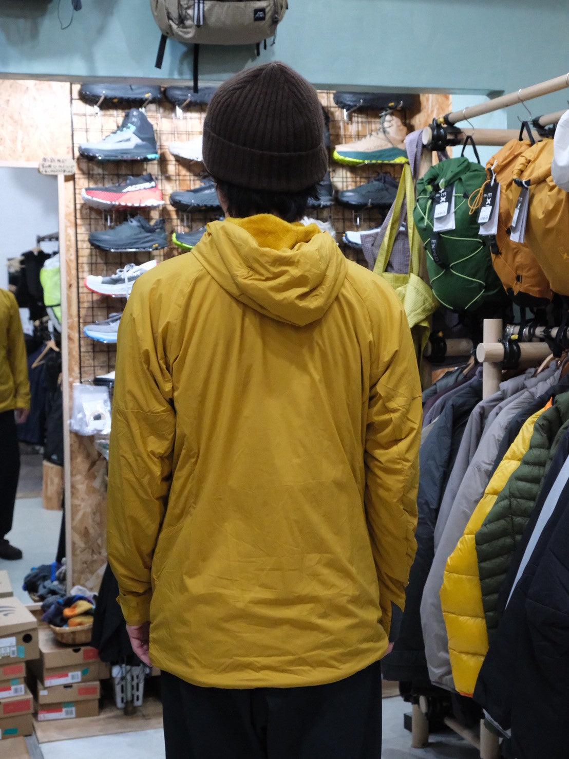 VR Summit Jacket（オクタ/前開き）【Rab】