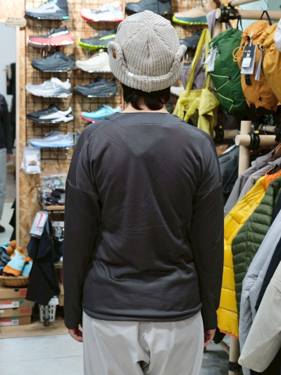 カルフワセーター（オクタの長袖ヘンリーネック）【AXESQUIN 凌】