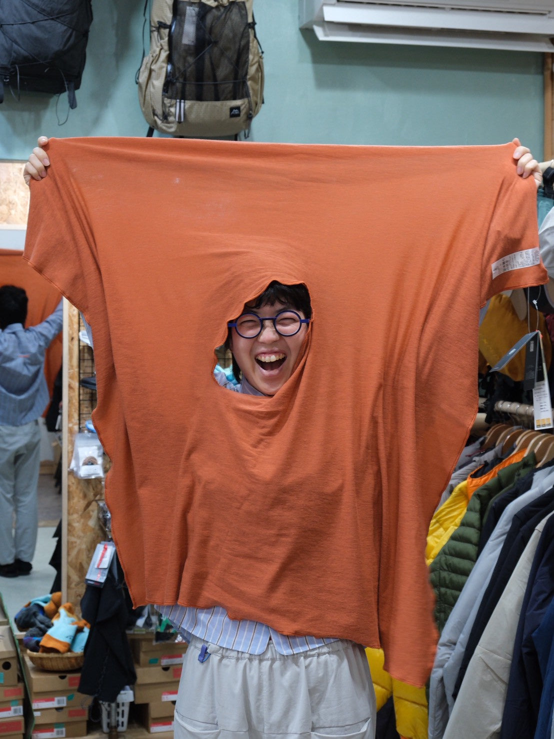 ズキン・デ・ポンチョ（マルチウォームな速乾メリノウール）【AXESQUIN 凌】