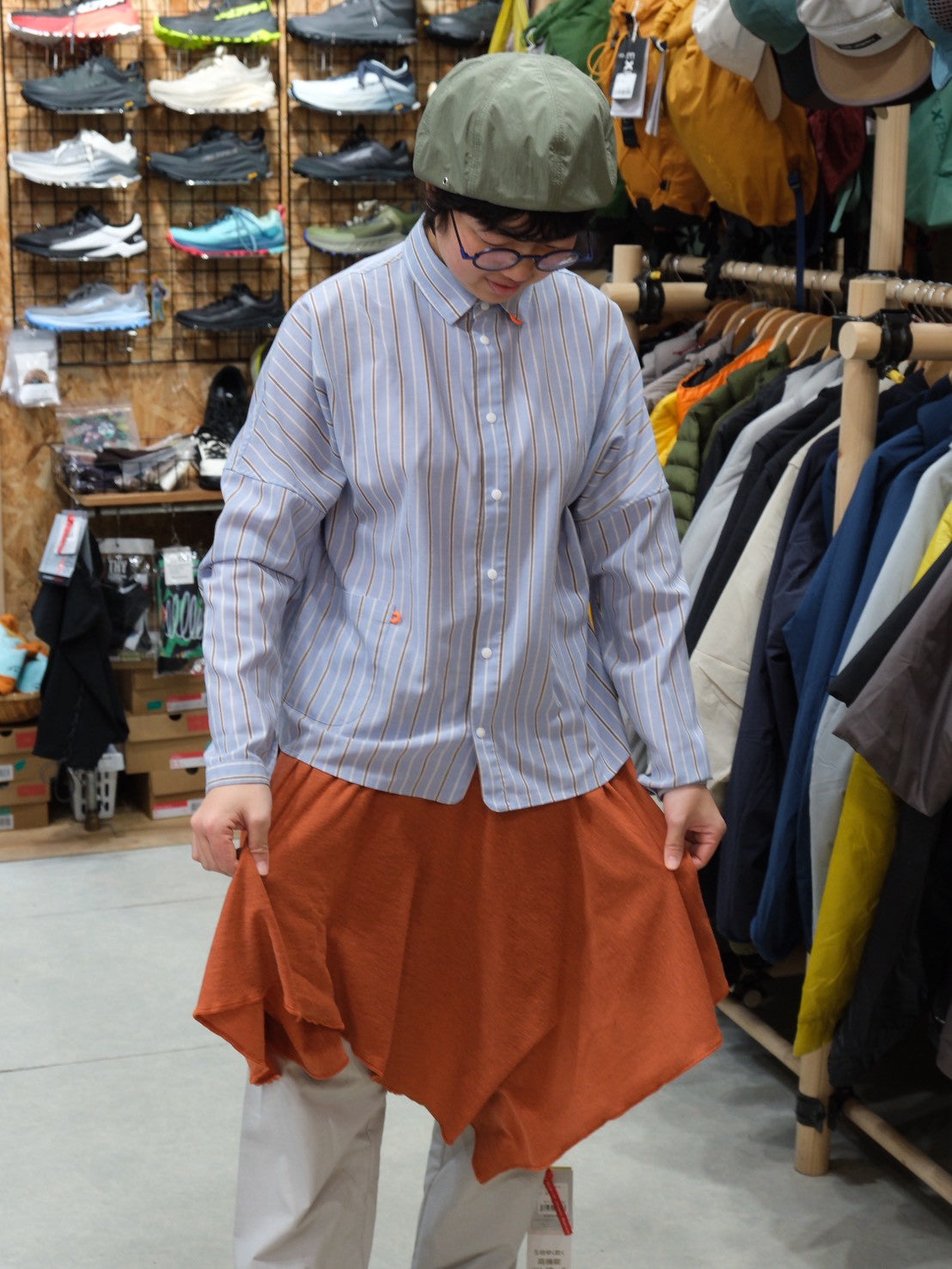 ズキン・デ・ポンチョ（マルチウォームな速乾メリノウール）【AXESQUIN 凌】