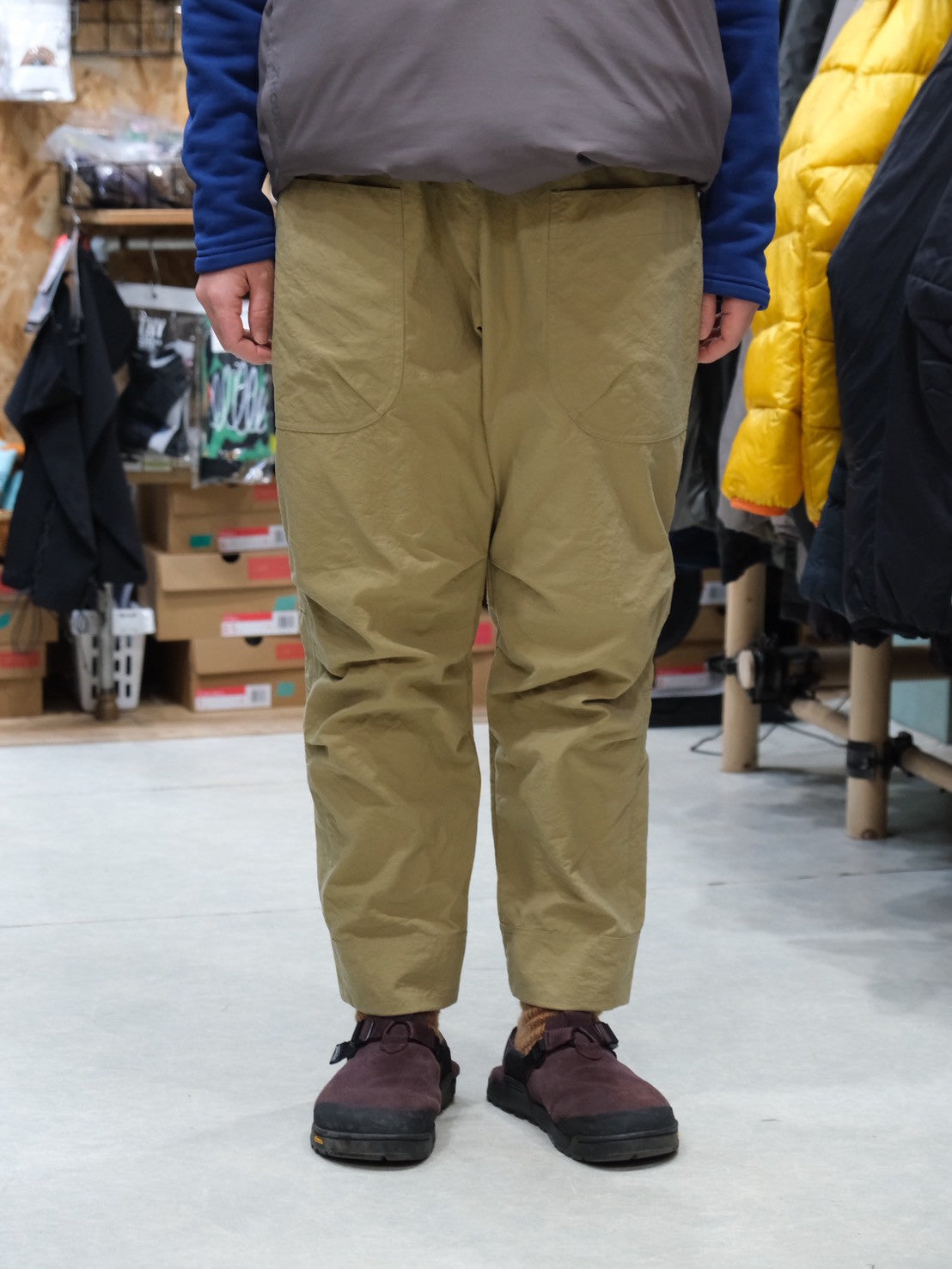 ヴィンテージナイロンのパンツ〈2025AW〉（コットンライクなナイロン