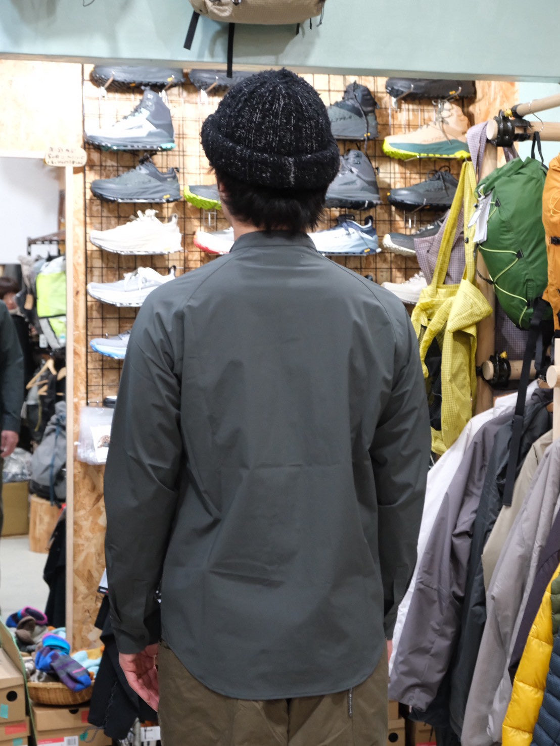 ソフトシェルのショートカラーシャツ（秋冬春）【AXESQUIN ELEMENTS】 ★旧製品の為、30％OFF