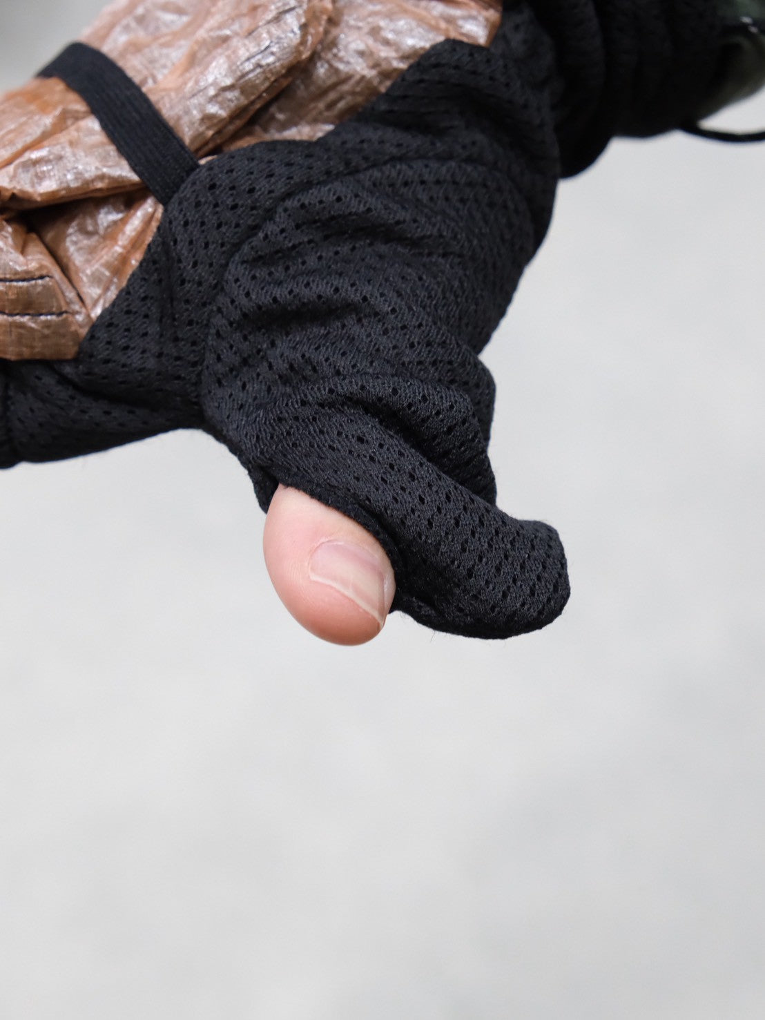 ADRIFT DYNEEMA MITTEN（オクタとDCF使用／軽量）【STATIC】