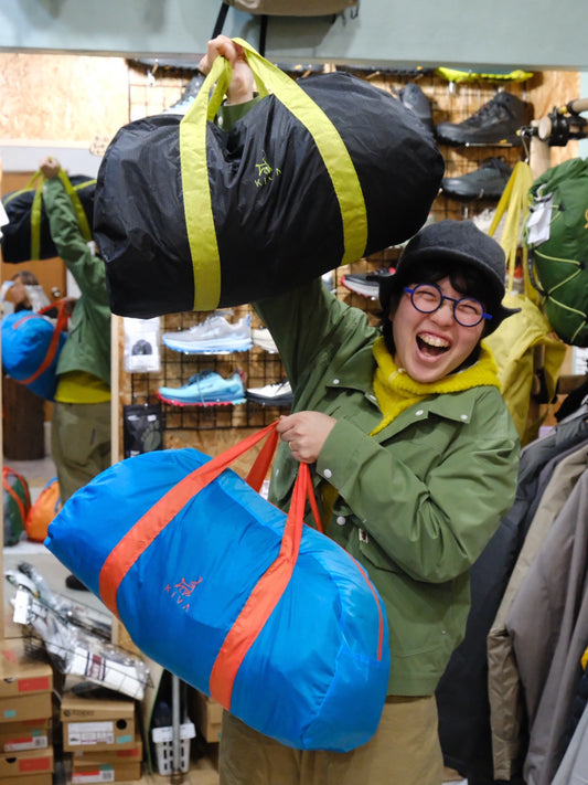 Duffle In Pocket（コンパクトに畳めるダッフルバッグ／ジッパー付き）【KIVA OUTDOORS】