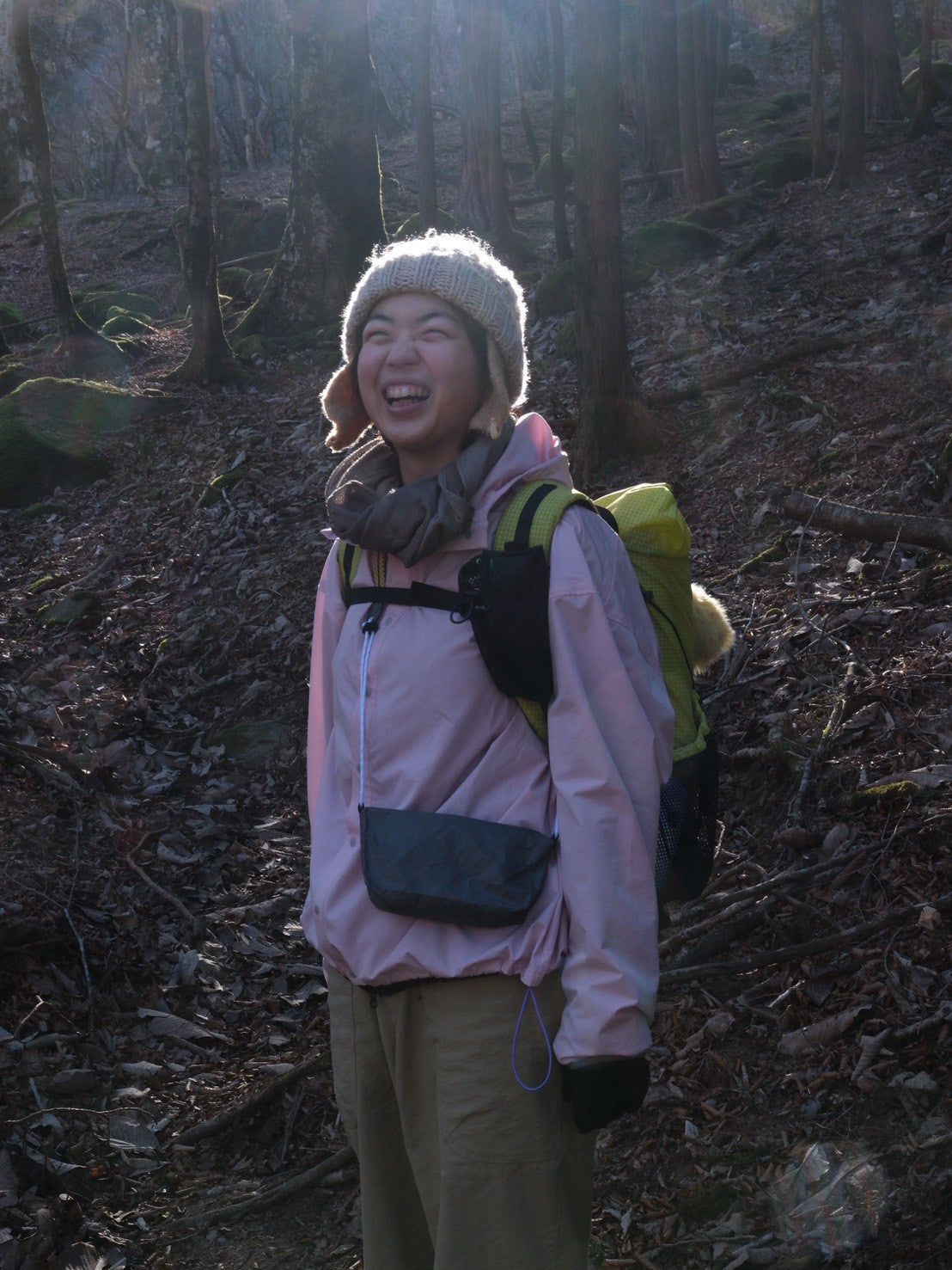 Tell Tell Hoody（ベンチレーション付き/程よく蒸れを逃がす防風シェル）【SANKAKU STAND】