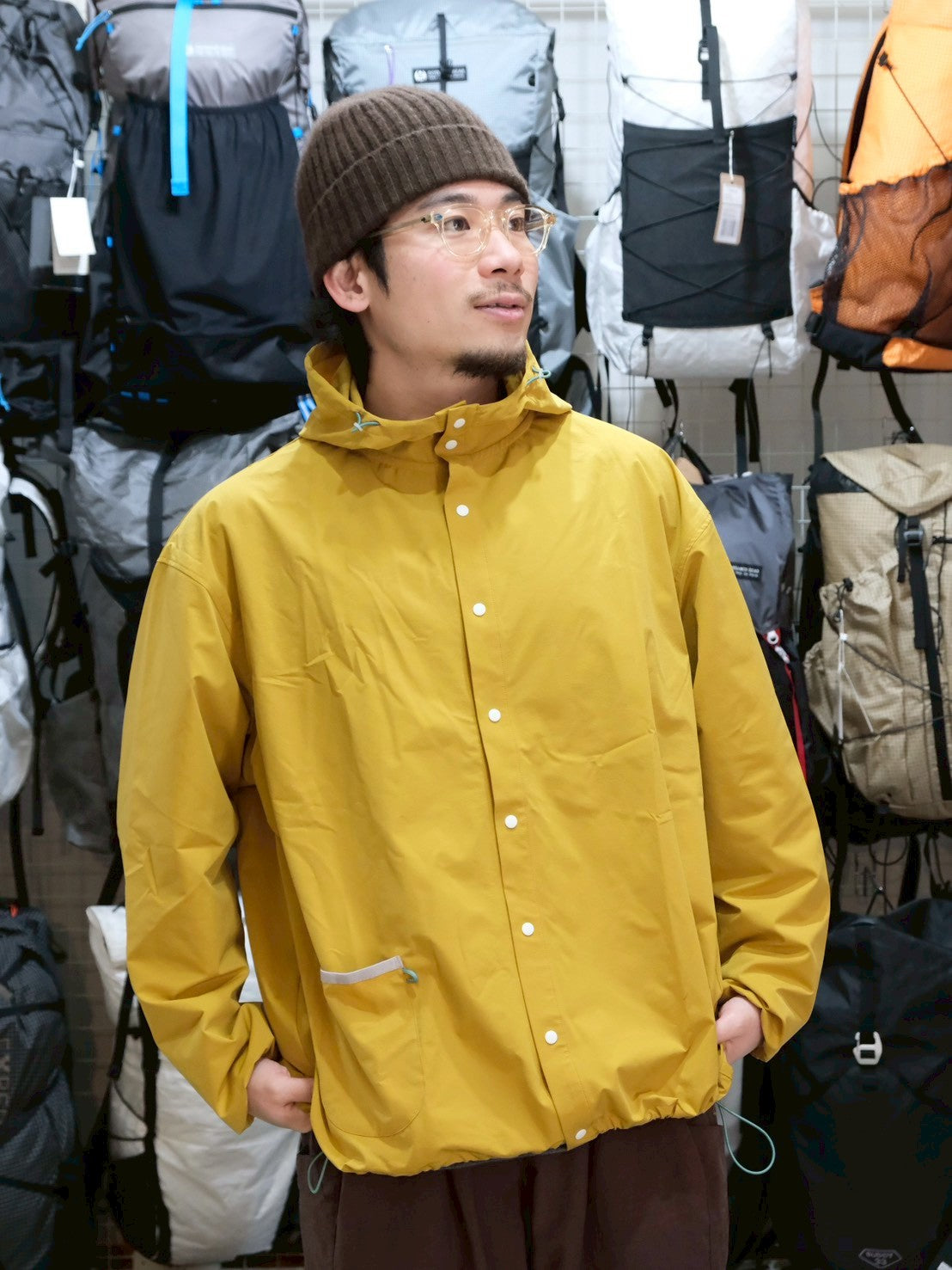 Tell Tell Hoody（ベンチレーション付き/程よく蒸れを逃がす防風シェル）【SANKAKU STAND】