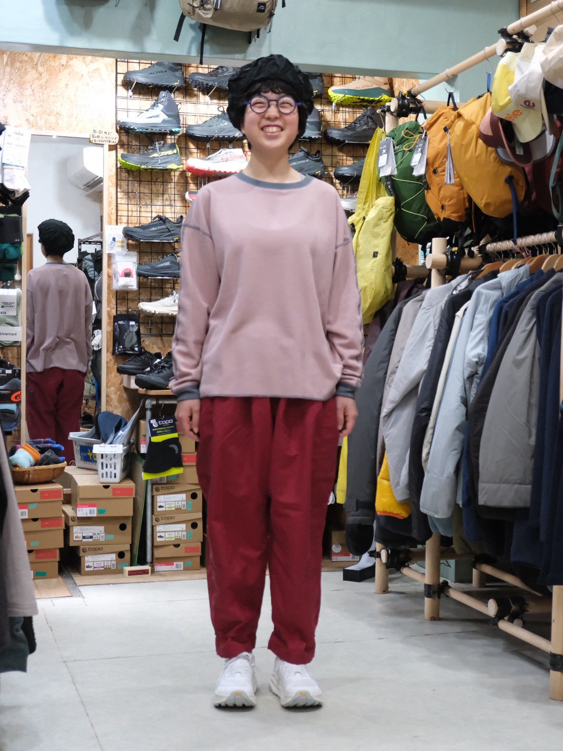 オテンバパンツ2026（ワイドで裾が絞れる中厚手のパンツ）【SANKAKU STAND × AXESQUIN】