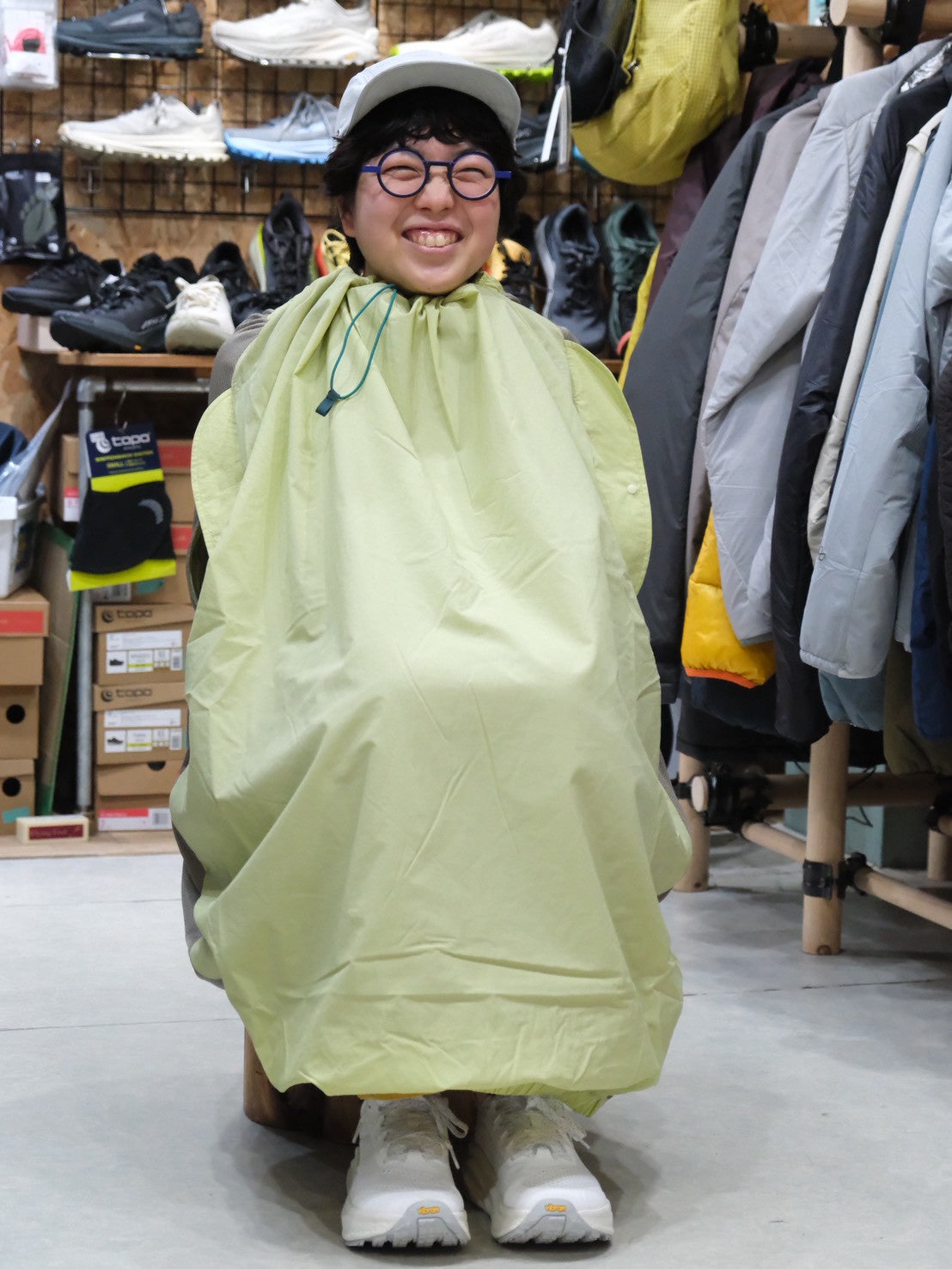 オクタのアグラスカート（あぐらをかけるマルチ防寒具）【SANKAKU