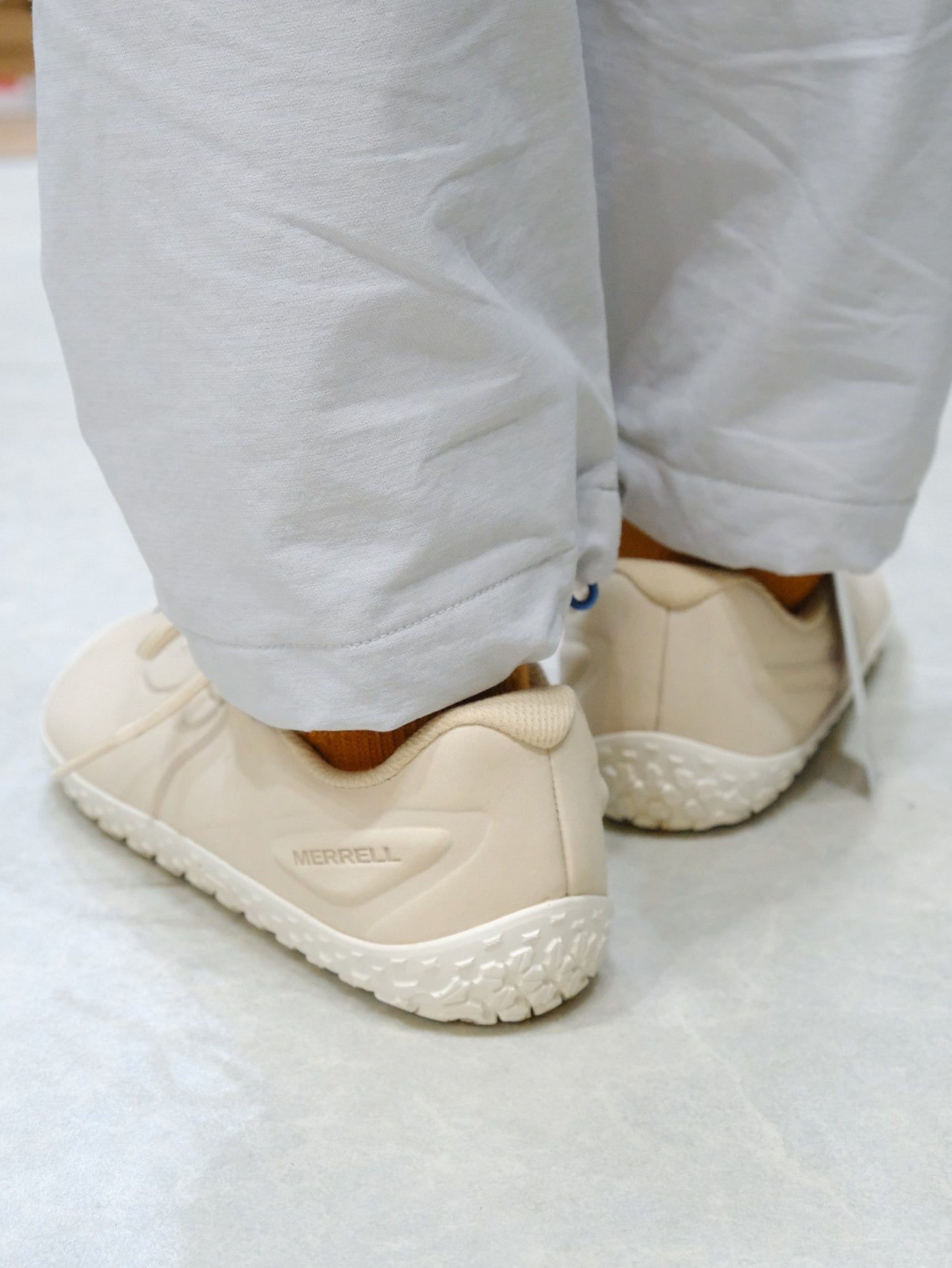 VAPOR GLOVE 7 LEATHER Women's（ベアフットシューズ / ソール6mm厚）【MERRELL】