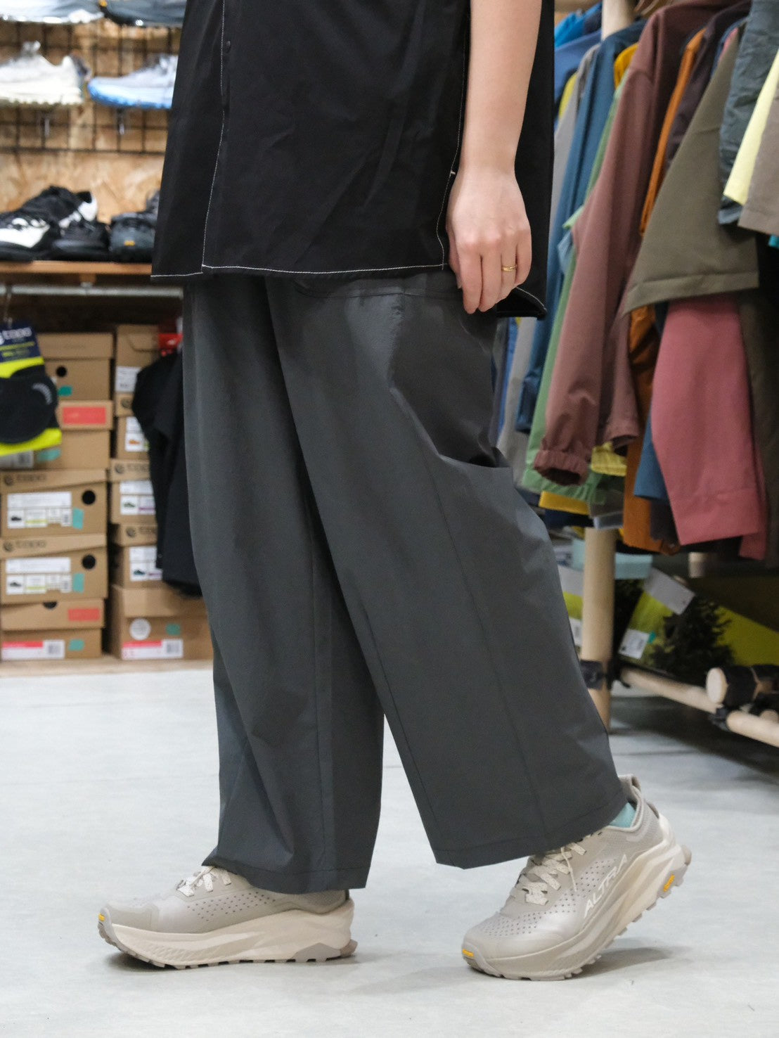 ソフトシェルのカーブパンツ（ストレッチ抜群！ノンストレスパンツ