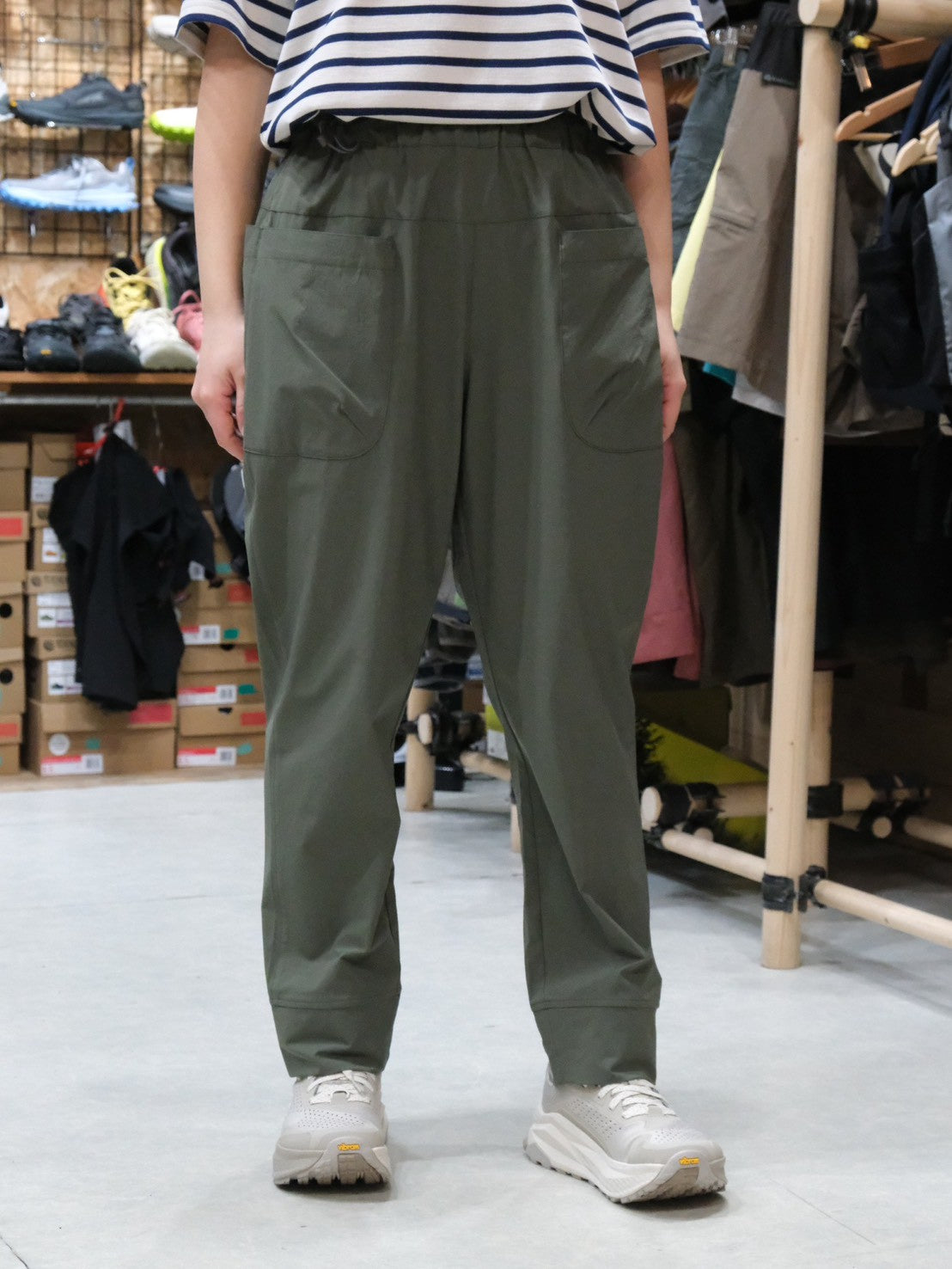 ソフトシェルのパンツ（ストレッチ抜群！ノンストレスパンツ