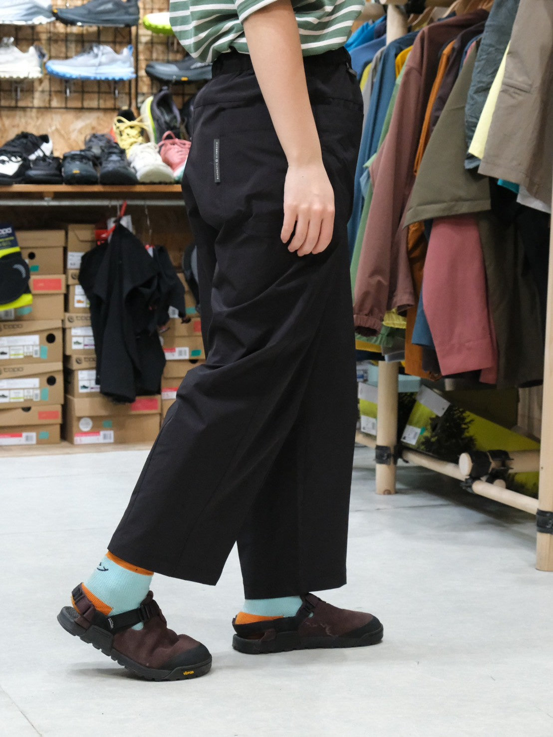 ソフトシェルのカーブパンツ（ストレッチ抜群！ノンストレスパンツ