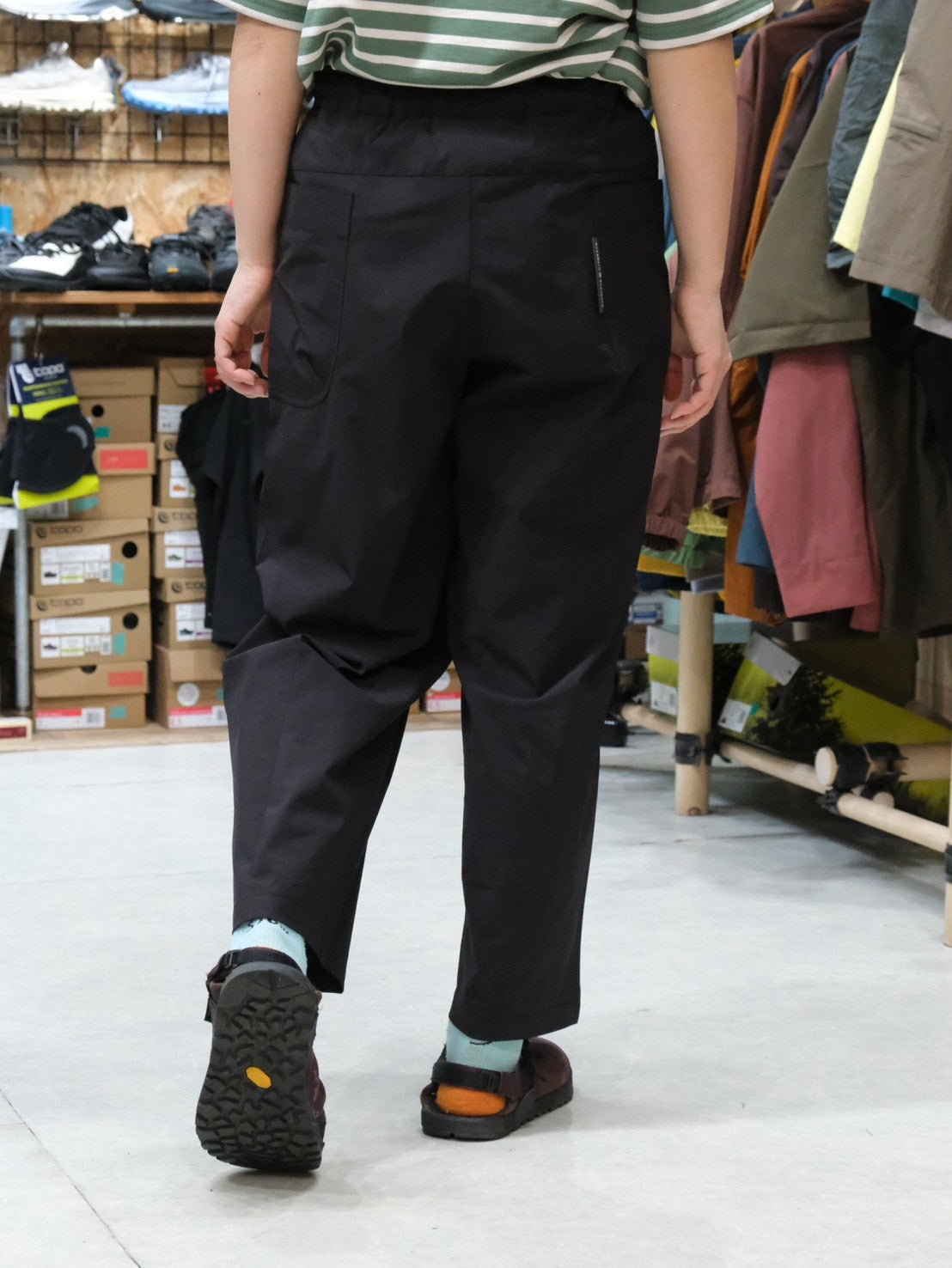 ソフトシェルのカーブパンツ（ストレッチ抜群！ノンストレスパンツ