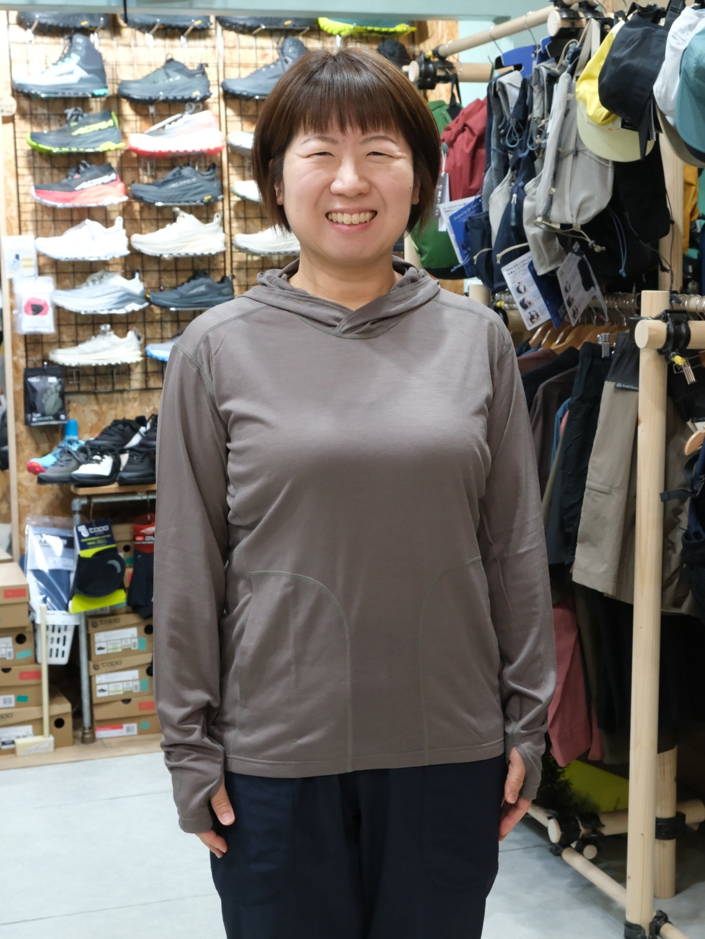 WS Axio Lite Hoody（ウールとポリエステルで防臭・速乾/極薄手で暑くない）【Teton Bros.】