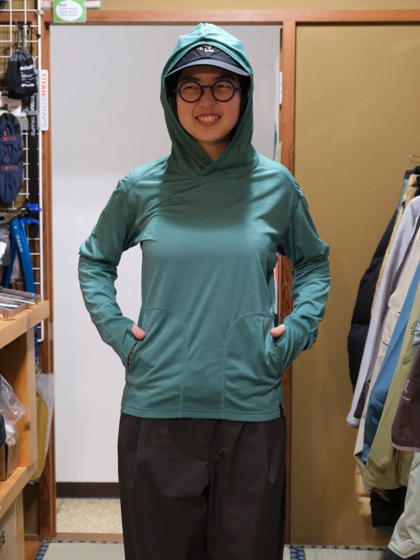 WS Axio Lite Hoody（ウールとポリエステルで防臭・速乾/極薄手で暑くない）【Teton Bros.】