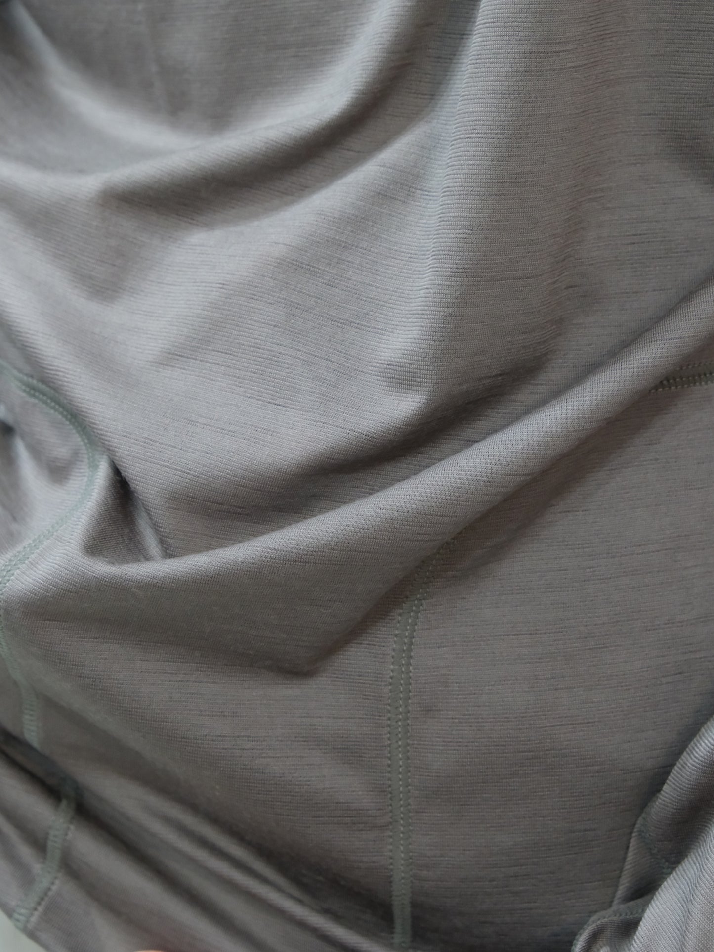 Axio Lite Hoody Mens（ウールとポリエステルで防臭・速乾/極薄手で暑くない）【Teton Bros.】
