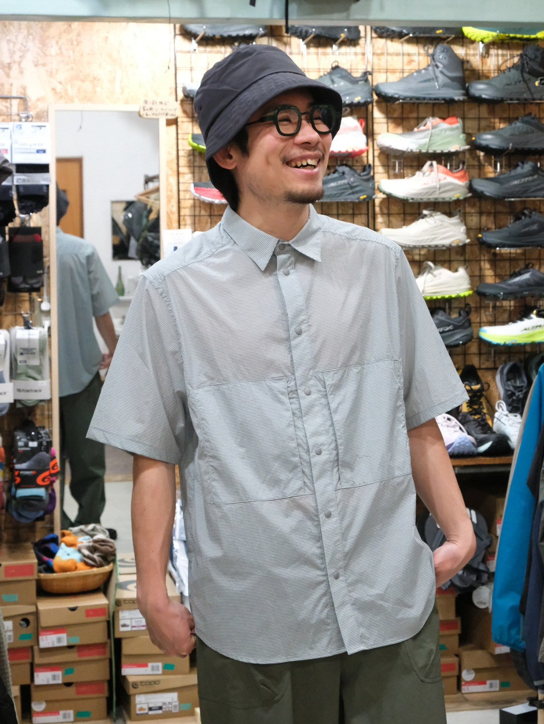 シャツ – SANKAKU STAND