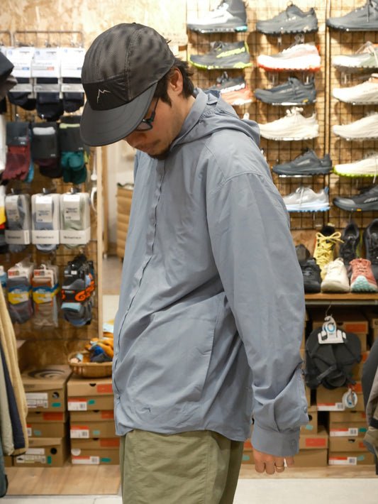 MERCED RIVER HOODY SHIRTS（フード付き／薄手・軽量／シェル素材のシャツ）【STATIC】※旧商品の為30％OFF