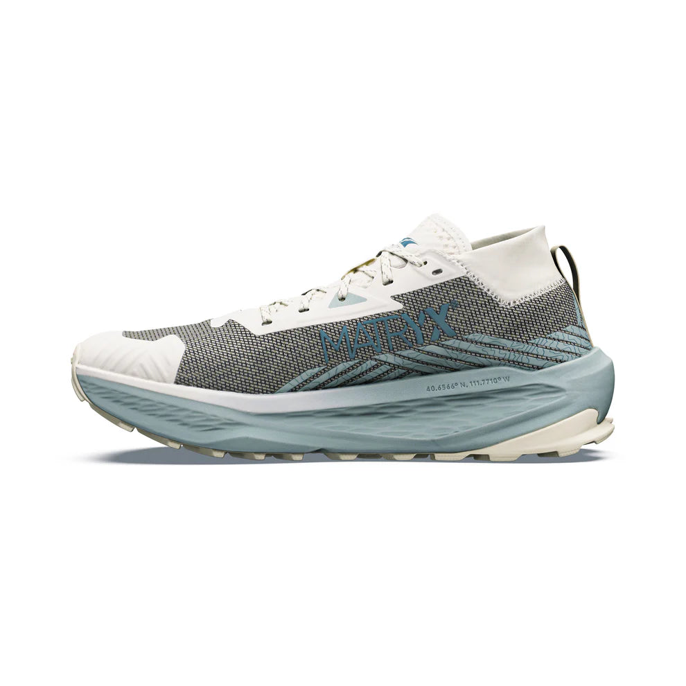 OLYMPUS 275 HILO M's（フィット感・耐久性◎／抜群のクッション性と安定感の1足）【ALTRA】
