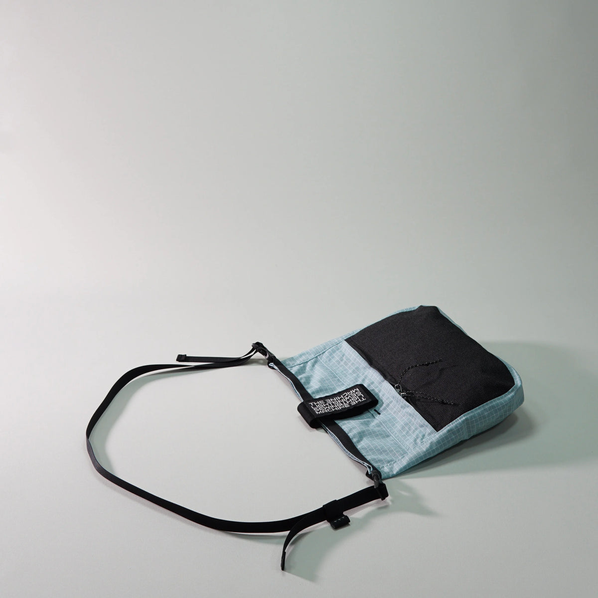 New Age,（物の出し入れがしやすいサコッシュ）【Light Sewing Machine】