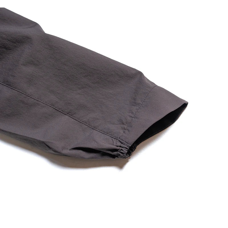 APOSTLE LT HOODY（ゆったりシルエットのウインドシェル）【STATIC】