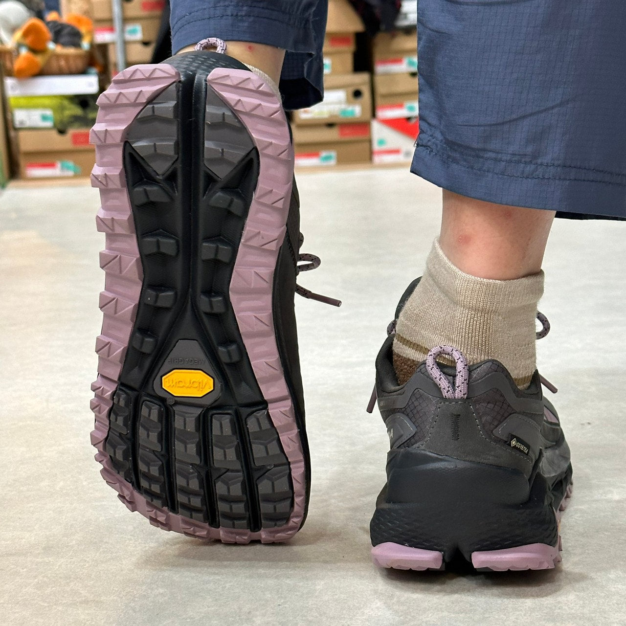 OLYMPUS 5 HIKE LOW GTX W'S （完全防水）【ALTRA】★旧モデルの為お買い得になっております！