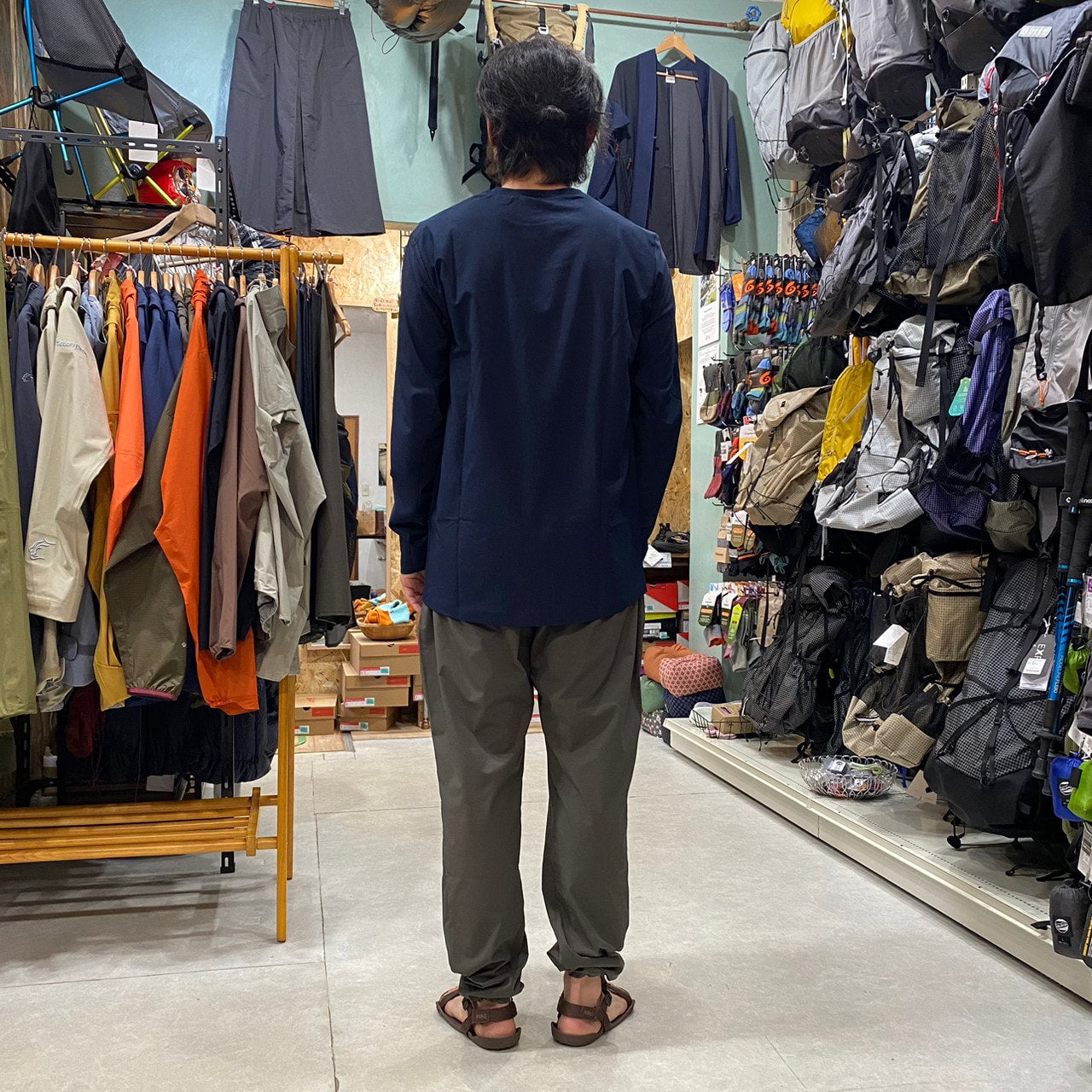 【販売買】HOUDINI Ms Pace Light Pants M カーキ パンツ