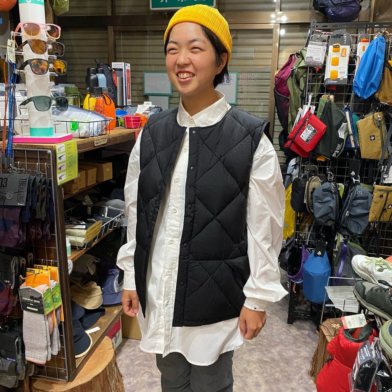 MIDDLE LAYER DOWN VEST（700FPダウン）【PAPERSKY】