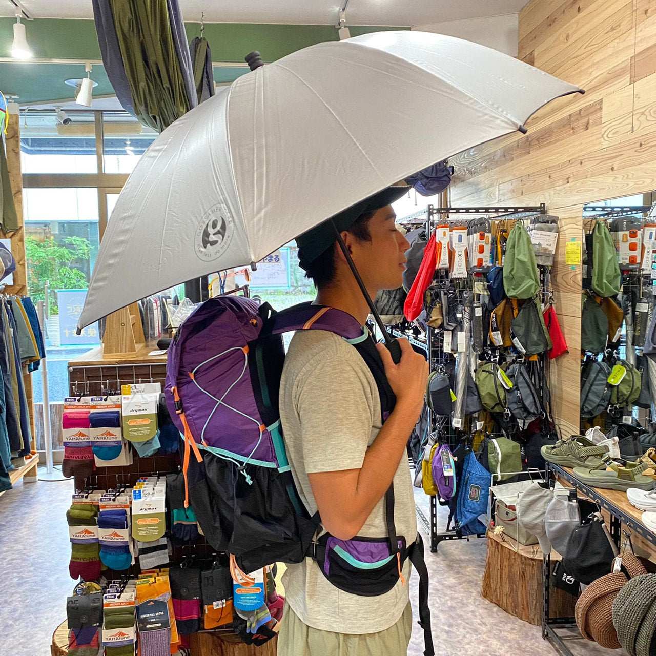 Light Hiking Umbrella（晴雨両用日傘）【GOSSAMER GEAR】